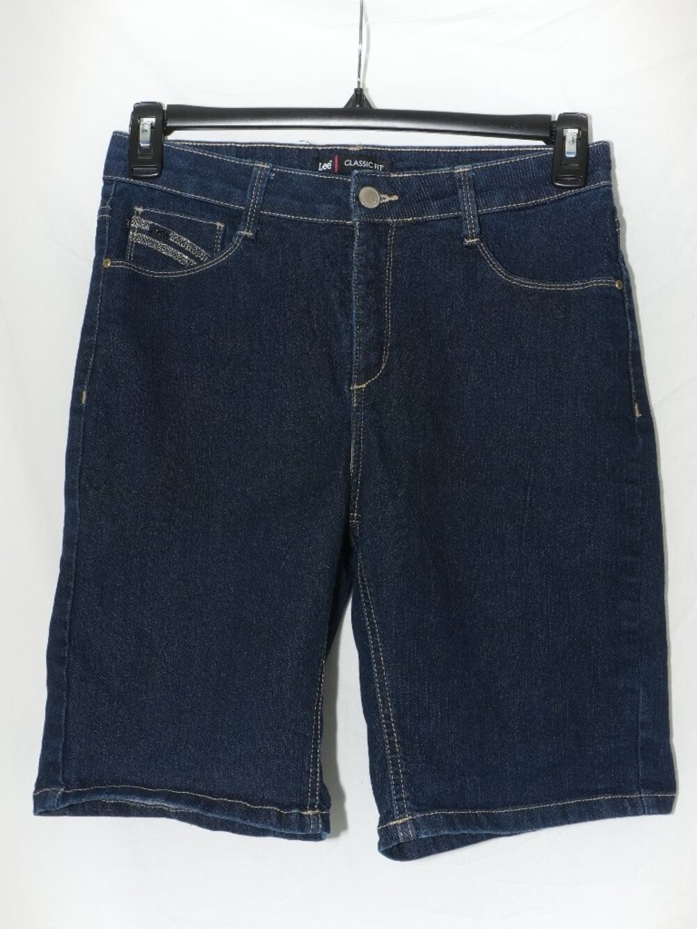 LNC Lee Women's 10” inseam Classic Fit Size 8 Jean Shorts Stitched Back Pockets